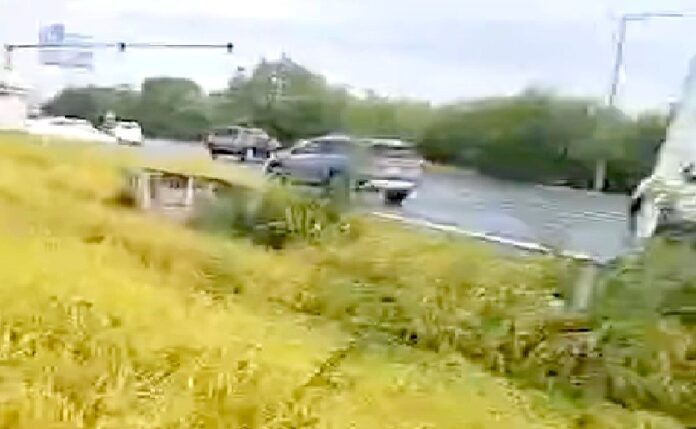 Accidente vial deja cuantiosos daños materiales (2)