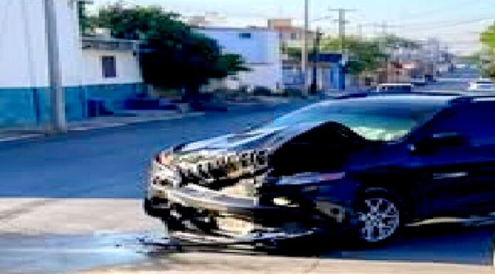 Accidentes viales dejan caos y daños materiales