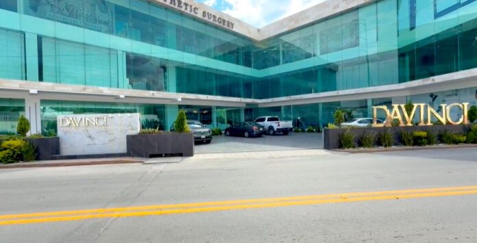 Muere persona en clínica particular en zona residencial (3)