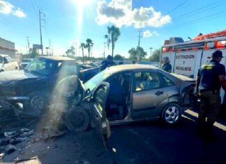 Accidente vial deja lesionados, daños materiales y caos