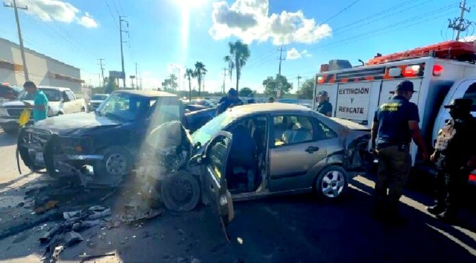Accidente vial deja lesionados, daños materiales y caos
