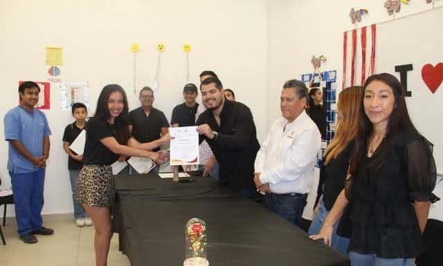 Realizan Primer Taller Básico de Lengua de Señas Mexicana