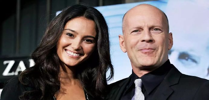 Esposa de Bruce Willis defiende la decisión de mudar al actor a otra casa