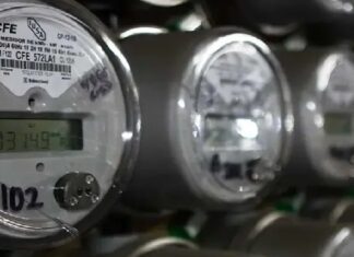 Apagón masivo colapsa servicios, comercios y telefonía en Yucatán, Quintana Roo y Campeche