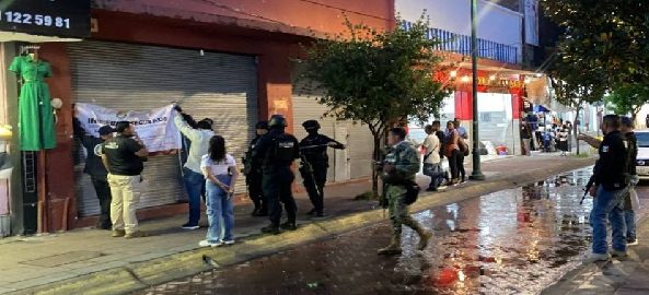 Clausuran 3 tiendas de productos chinos en Nayarit: habrían contratado mano de obra infantil