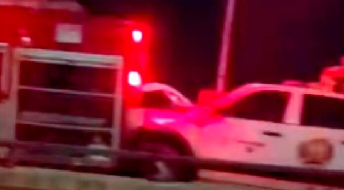 Accidente vial deja lesionados y daños en oscura carretera