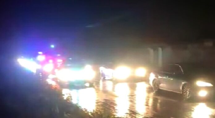 Accidente vial dejan cuantiosos daños materiales en tétrica carretera (2)