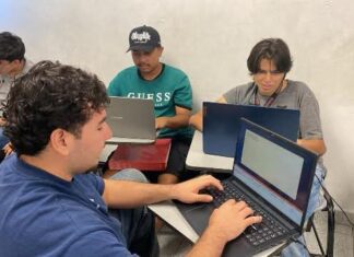 Impulsan talento de sus estudiantes con certificación internacional