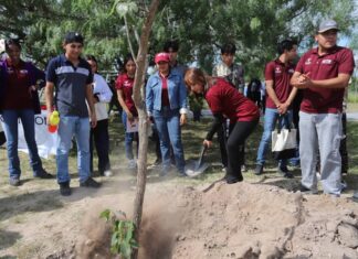 Estudiantes de suman al rescate y rehabilitación de la Laguna La Escondida