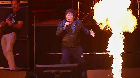 Milei da concierto en Buenos Aires mientras su gobierno y su partido encaran un complicado panorama
