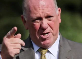 ONG exige investigar al “zar de la frontera” de EU por presunto soborno y contratos