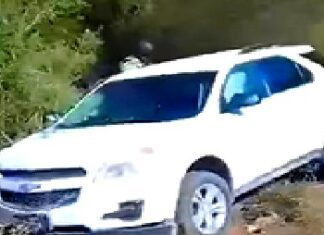 Accidente vial en el temible “Viaducto de la Muerte” deja cuantiosos daños