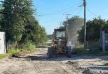 Continúan mejorando vialidades; ahora benefician a la colonia La Valentina