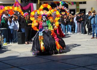 Celebraron día de muertos en UT