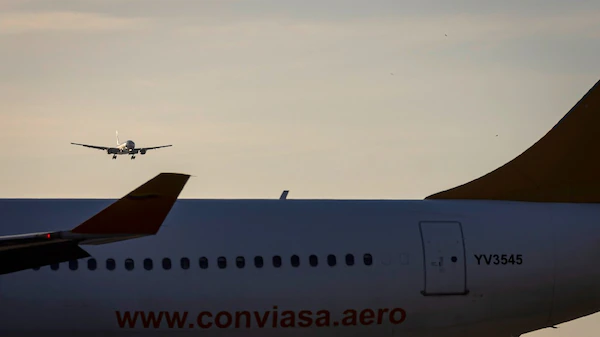 Crisis aérea en Venezuela ‘golpea’ a aerolíneas: Apuestan por nuevas rutas y más vuelos por cancelaciones