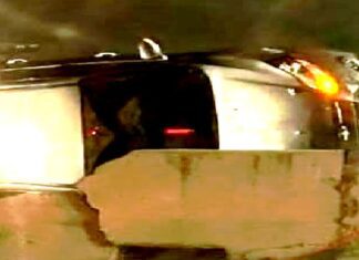 Vuelca unidad en carretera a Monterrey dejando daños materiales