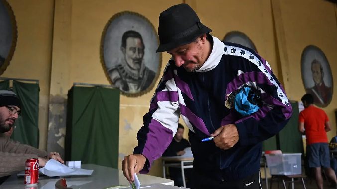 Chile elige presidente con la ultraderecha como favorita por primera vez desde la dictadura
