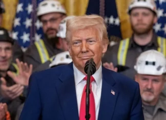 Trump podrá imponer tarifa de 100 mil dólares a visas H-1B, determina juez