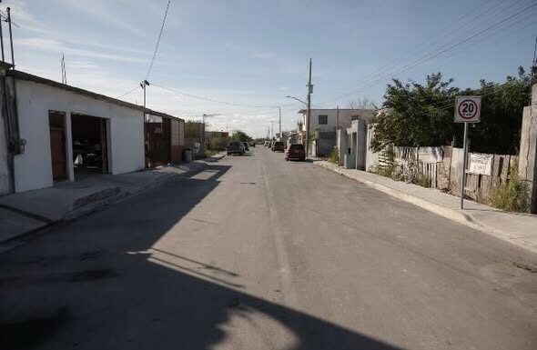 Realizan pavimentación asfáltica de la calle Tahuachal