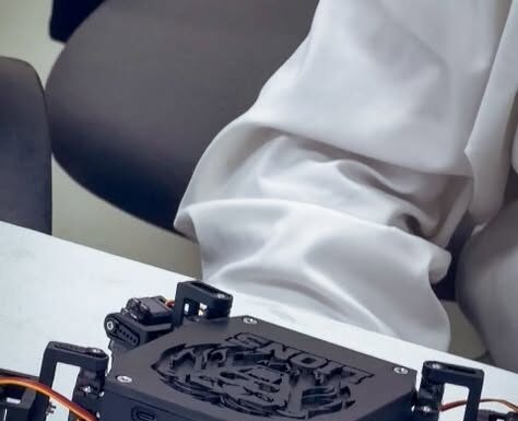 Fortalecen vocaciones científicas con donación de robot educativo al COTACYT