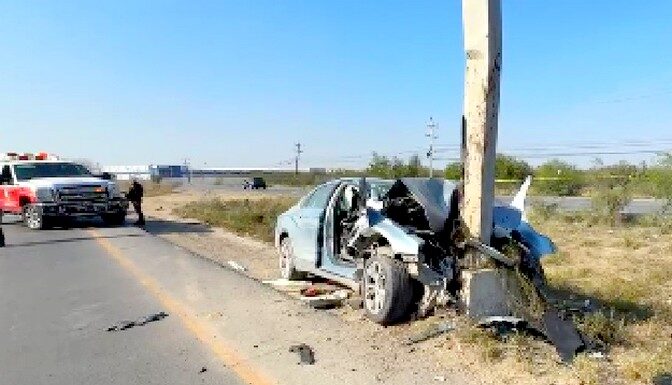 Accidente vial deja cuantiosos daños materiales en carretera Río Bravo-Reynosa