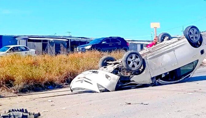 Accidente vial deja una persona lesionada y cuantiosos daños materiales