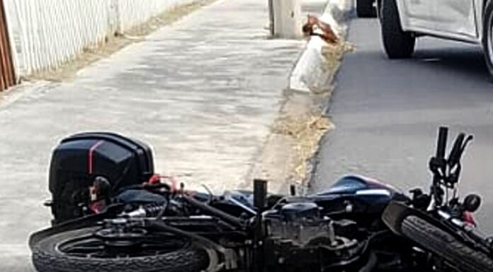 Accidnetes viales dejan daños materiales y lesionados