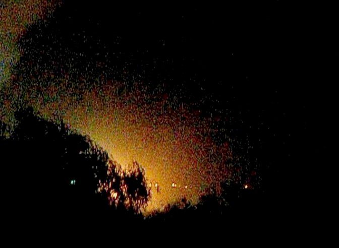 Bomberos atienden llamado de incendio en pastizal dejando daños