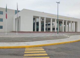 Endurece Congreso ofensiva contra consultorios médicos ilegales