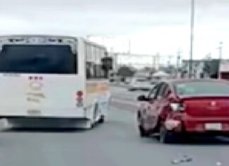 Chocan unidades y dejan daños en carretera Reynosa-Río Bravo