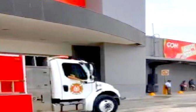 Conato de incendio en unidad deja solo daños materiales