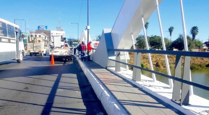 Siguen embelleciendo la ciudad con mantenimiento en avenidas y carreteras