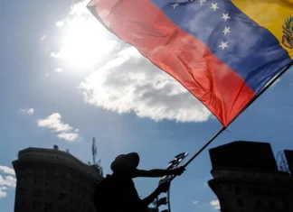 Venezolanos ‘piden la cabeza’ de funcionarios de Maduro: Exigen a Trump que los arreste por narcotráfico