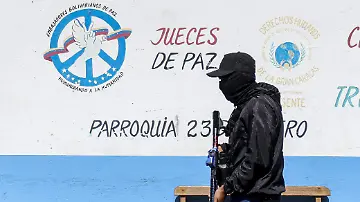 Chavistas en armas, con “ganas de combatir” tras caída de Maduro