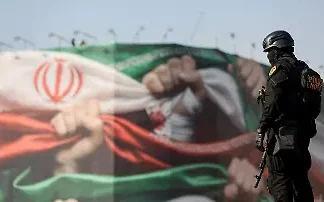 Toda nación que haga negocios con Irán será castigada con arancel del 25%, advierte Trump