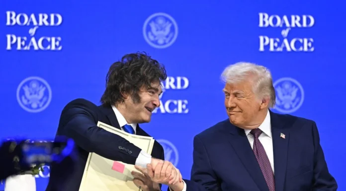 Milei ofrece a Trump el puerto de Ushuaia a cambio de membresía en junta de paz de Gaza