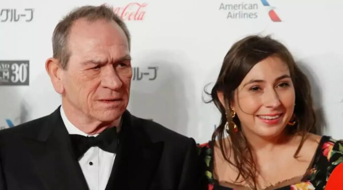 Tommy Lee Jones y su familia se pronuncian tras la muerte de su hija Victoria