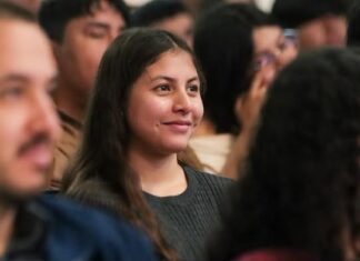 Jóvenes emprendedores inspiran con historias de éxito