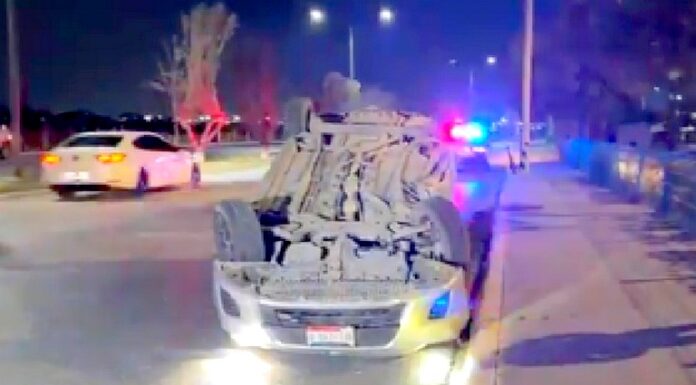 Accidente deja cuantiosos daños materiales en apartada colonia popular