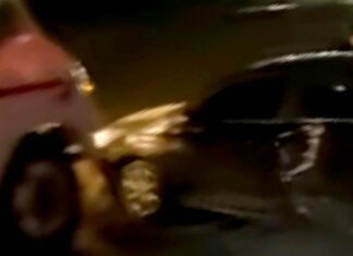 Accidente vial deja daños en tétrica y oscura carretera