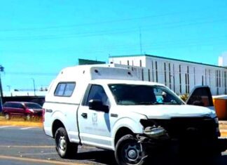 Chocan en carretera Reynosa-San Fernando y dejan daños materiales