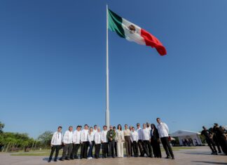 Conmemora Tampico 205 Aniversario del Día de la Bandera