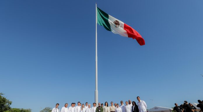 Conmemora Tampico 205 Aniversario del Día de la Bandera