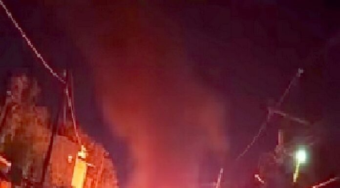 Voraz incendio en unidad deja cuantiosos daños materiales