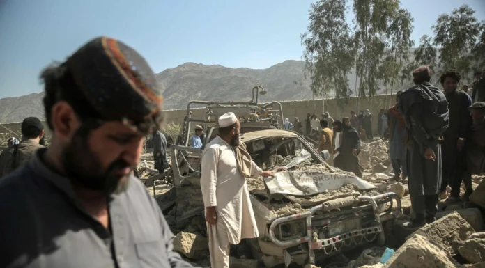 Pakistán reporta la muerte de al menos 70 milicianos en ataques fronterizos con Afganistán