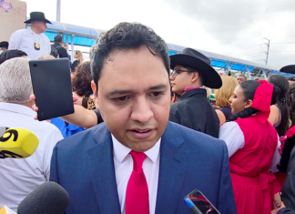 Alcalde de Hidalgo, Texas, Sergio Coronado, envía mensaje de paz y cooperación binacional ante tensiones migratorias