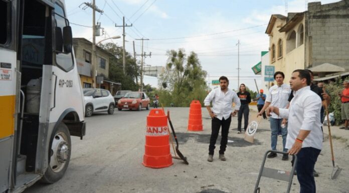 Juanjo Salazar exige solución de fondo a la crisis de baches en Ciudad Victoria