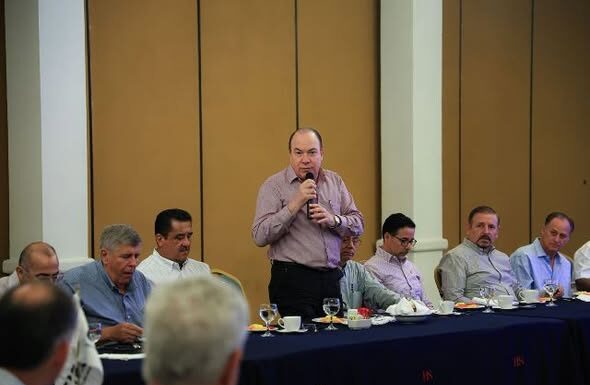 Pretenden conformar clúster para integre a empresas y prestadoras de servicios en proyectos energéticos