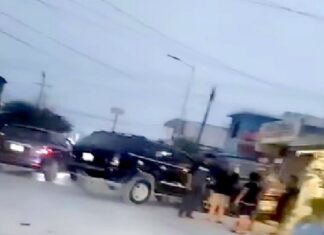 Accidente deja daños materiales en apartada colonia popular