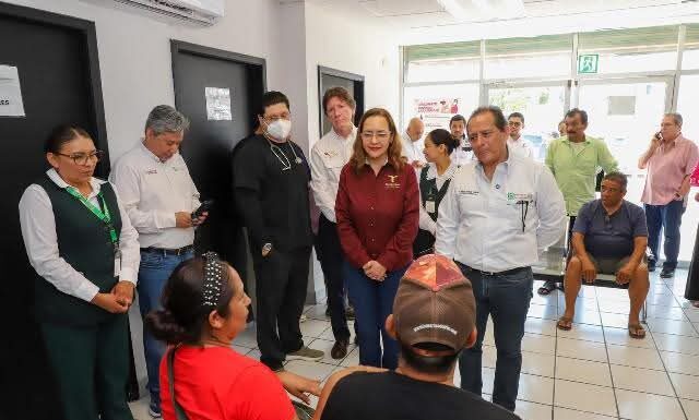 Supervisan módulos de atención médica del Operativo de Semana Mayor